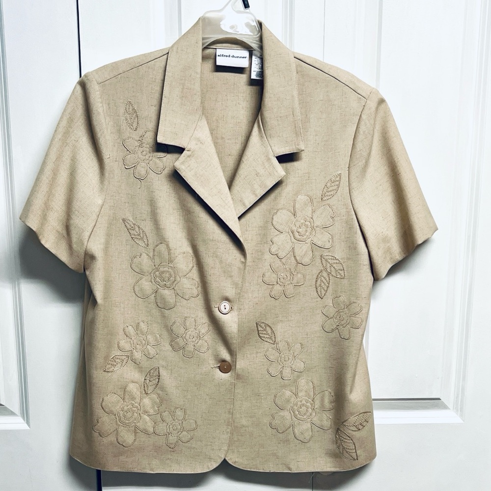 Alfred Dunner Tan Short-Sleeve Embroidered Blazer Top Size 14
